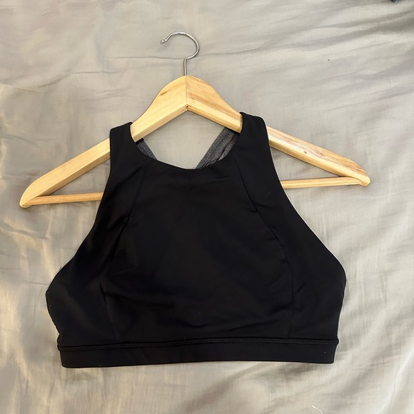 Lululemon sports bra - Picture 1 of 3